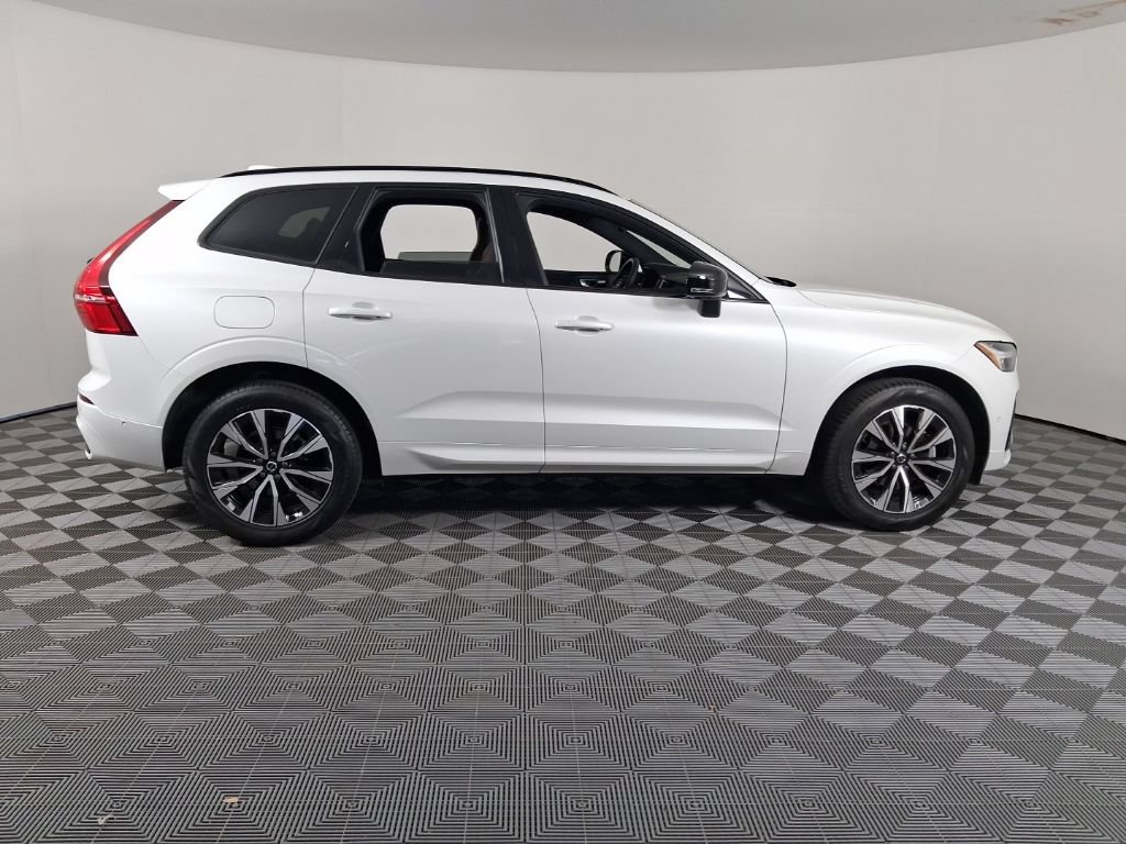 Certified 2023 Volvo XC60 B5 Plus w/ Climate Package AWD/4WD image 8