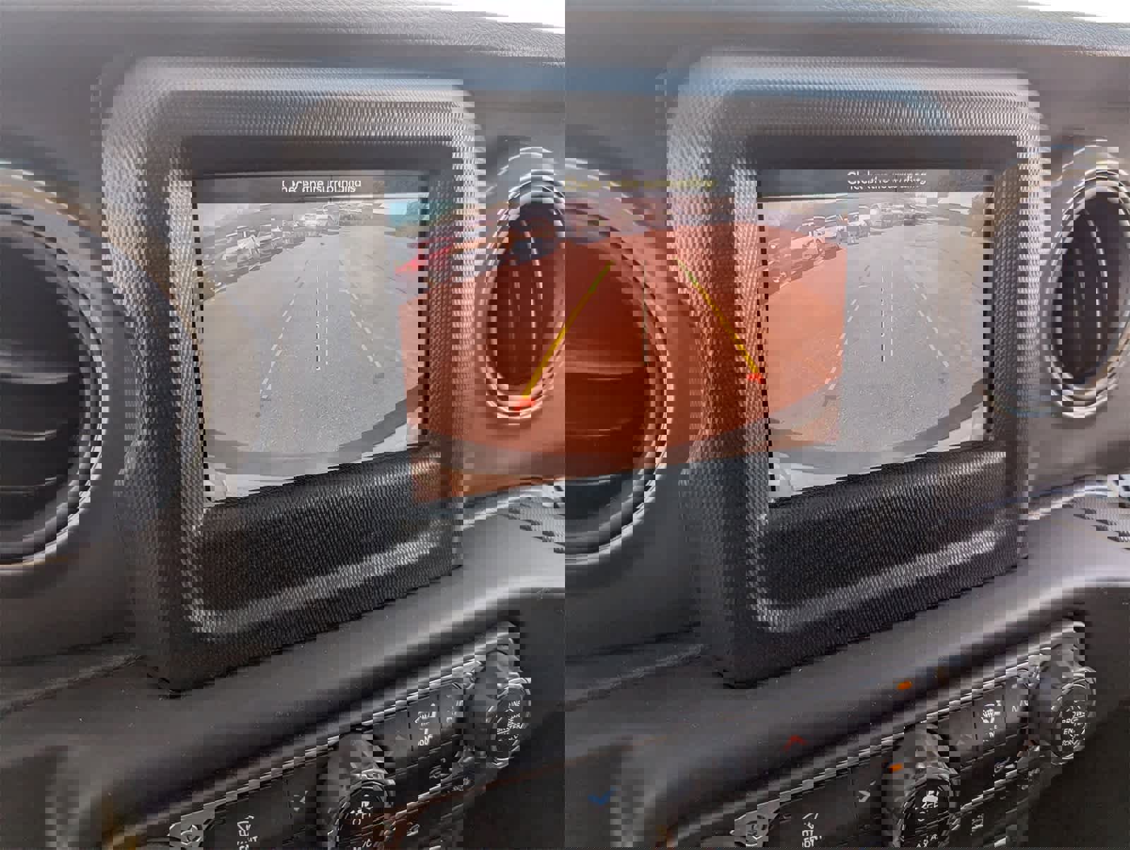 Used 2023 Jeep Wrangler Sport S image 27