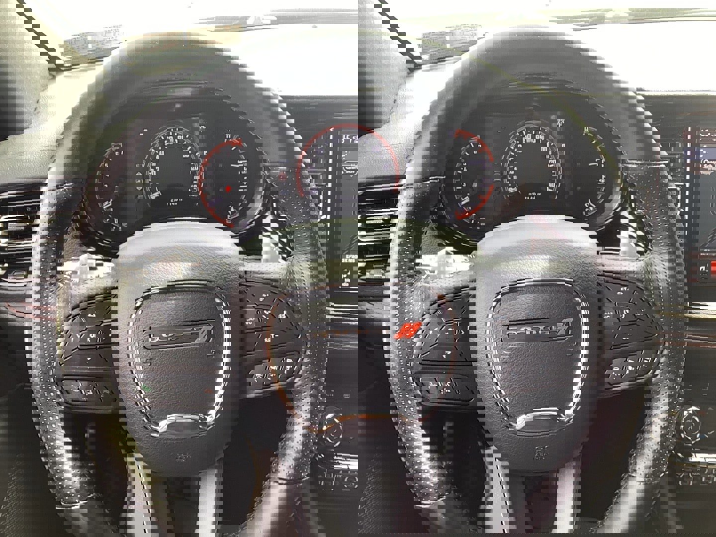 Certified 2024 Dodge Durango GT image 13