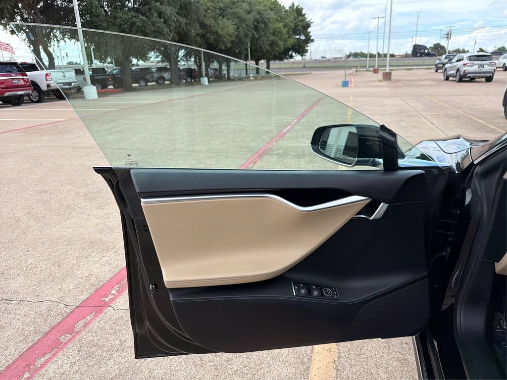 Used 2014 Tesla Model S 85 RWD image 19