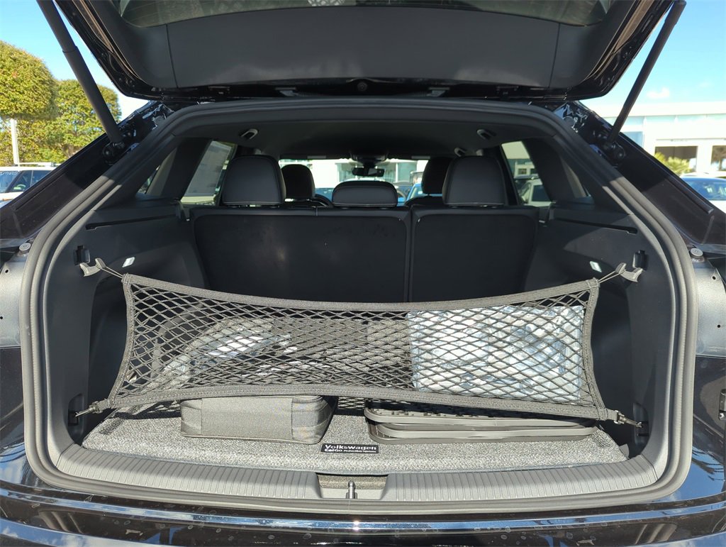 New 2026 Volkswagen Atlas Cross Sport SE image 19