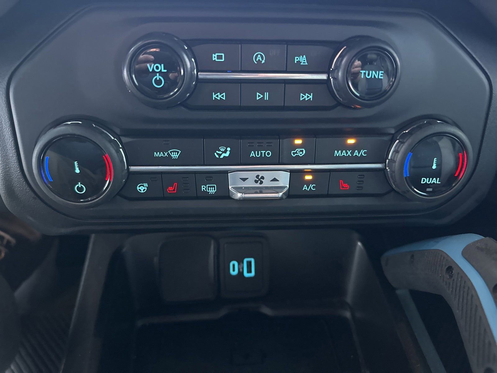 Certified 2022 Ford Bronco Wildtrak image 25