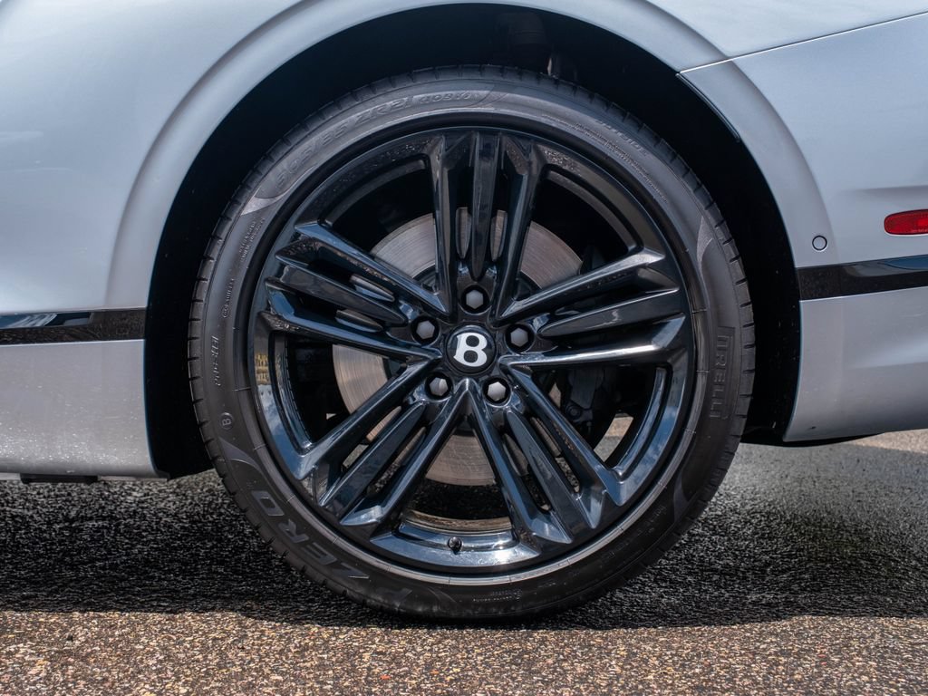 Used 2023 Bentley Continental GT V8 AWD/4WD image 25