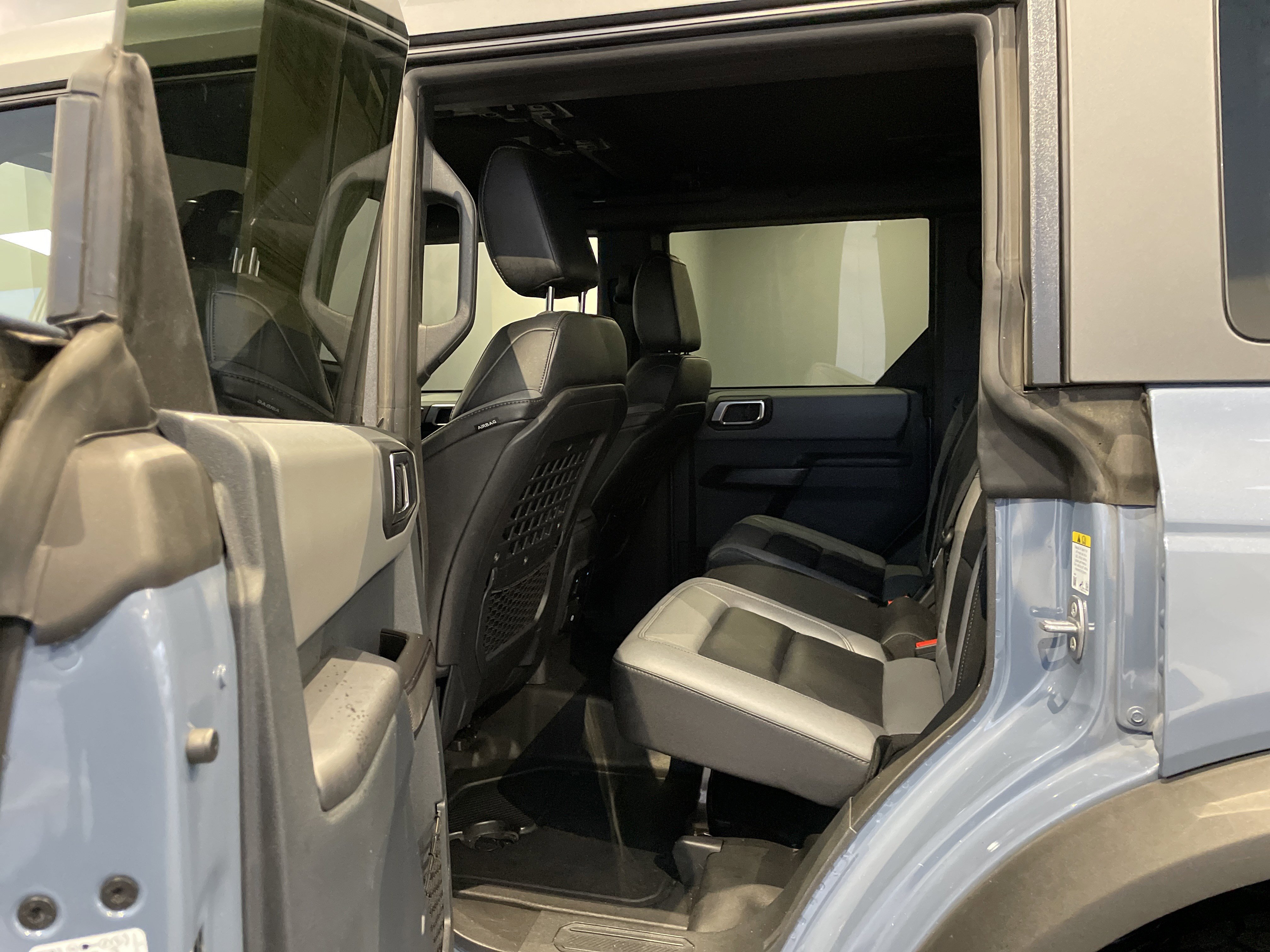 Used 2024 Ford Bronco Black Diamond image 35