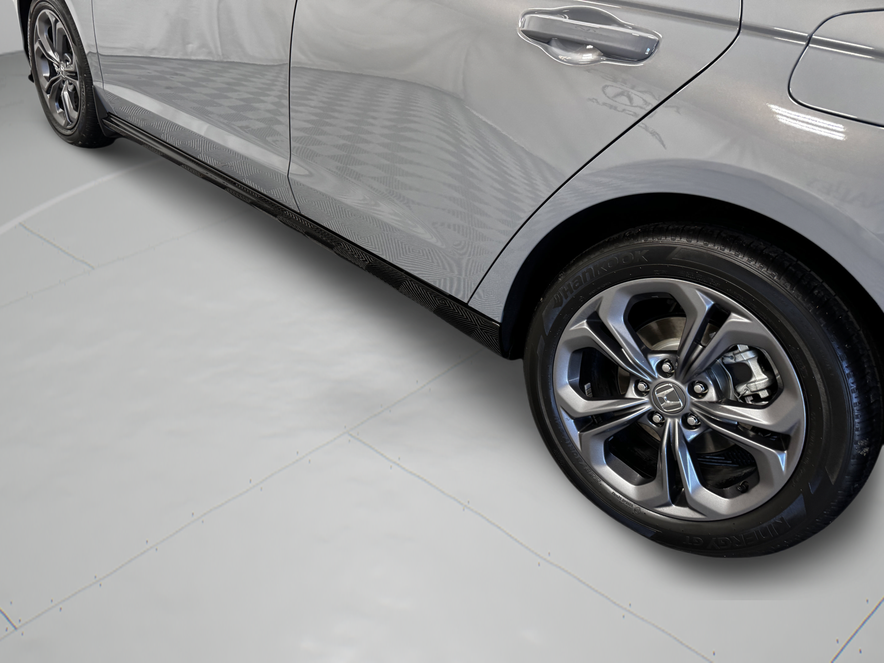 Used 2025 Honda Accord EX-L image 43
