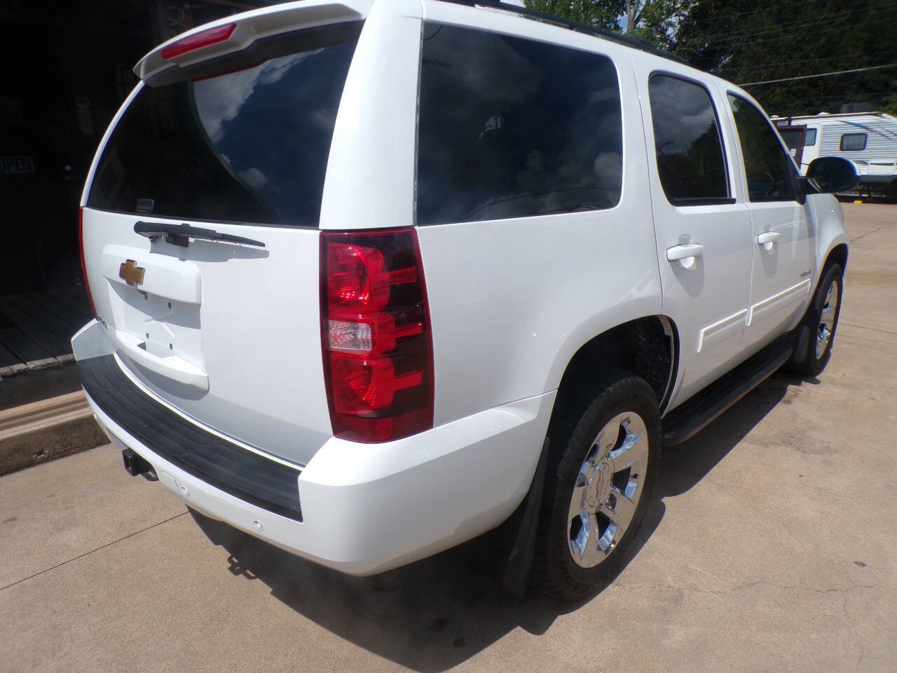Used 2013 Chevrolet Tahoe LS w/ Convenience Package image 6