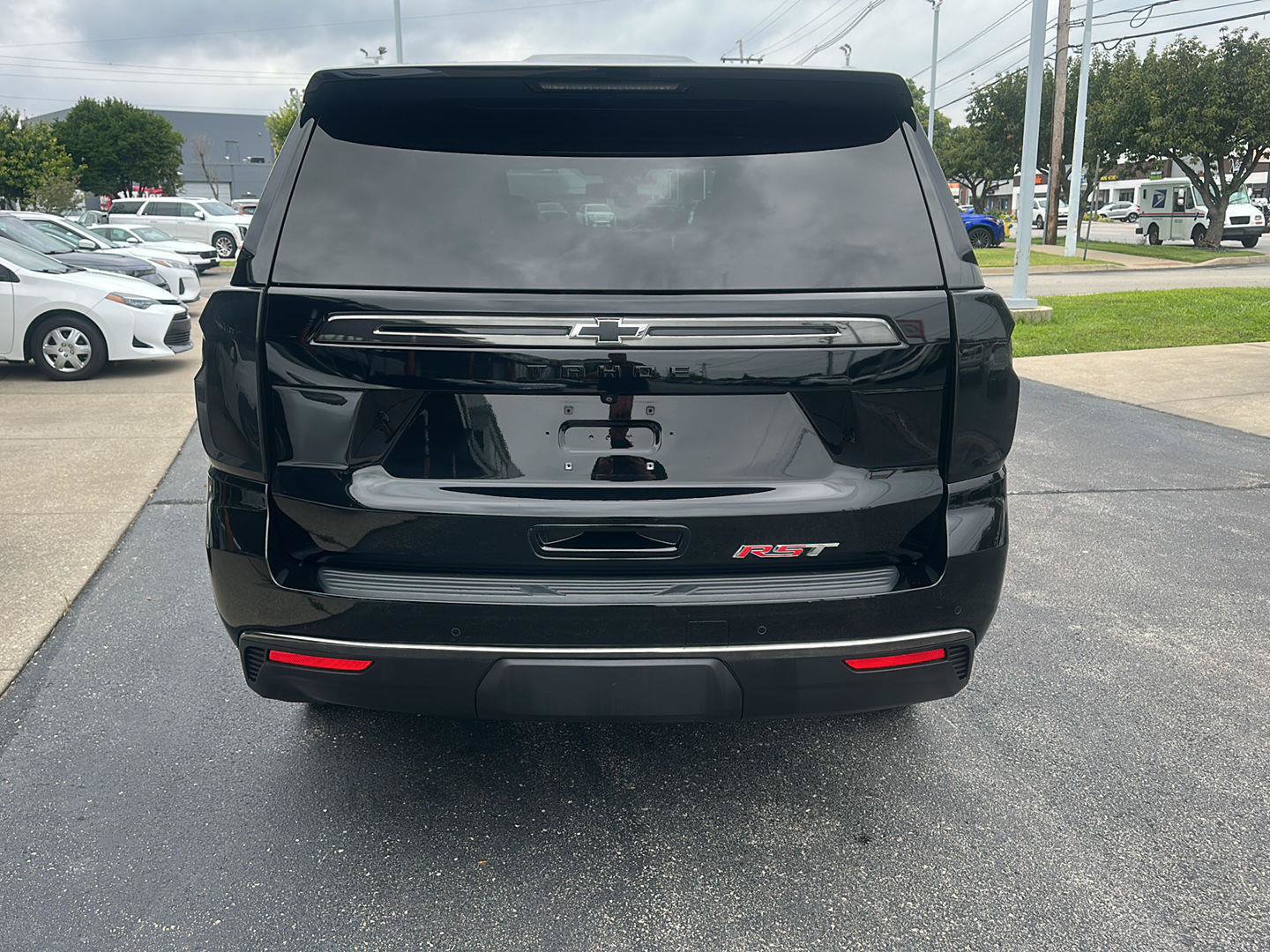 Used 2022 Chevrolet Tahoe RST w/ Luxury Package AWD/4WD image 16