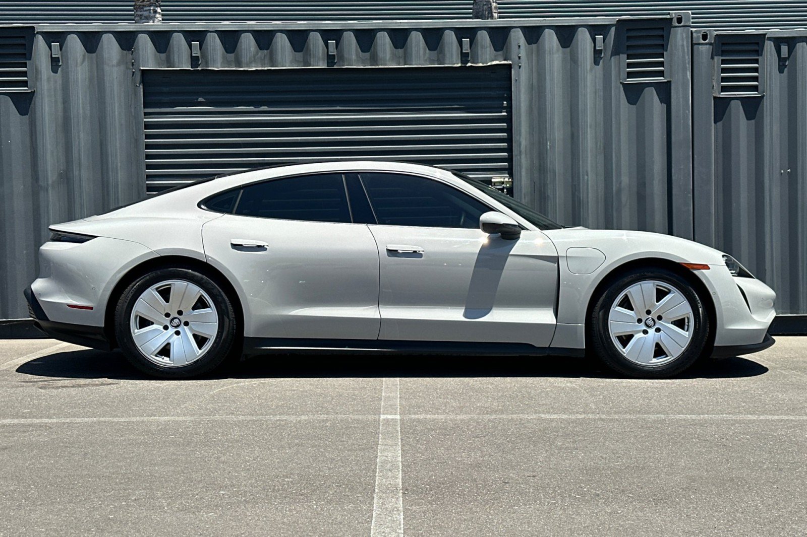 Certified 2022 Porsche Taycan RWD image 9