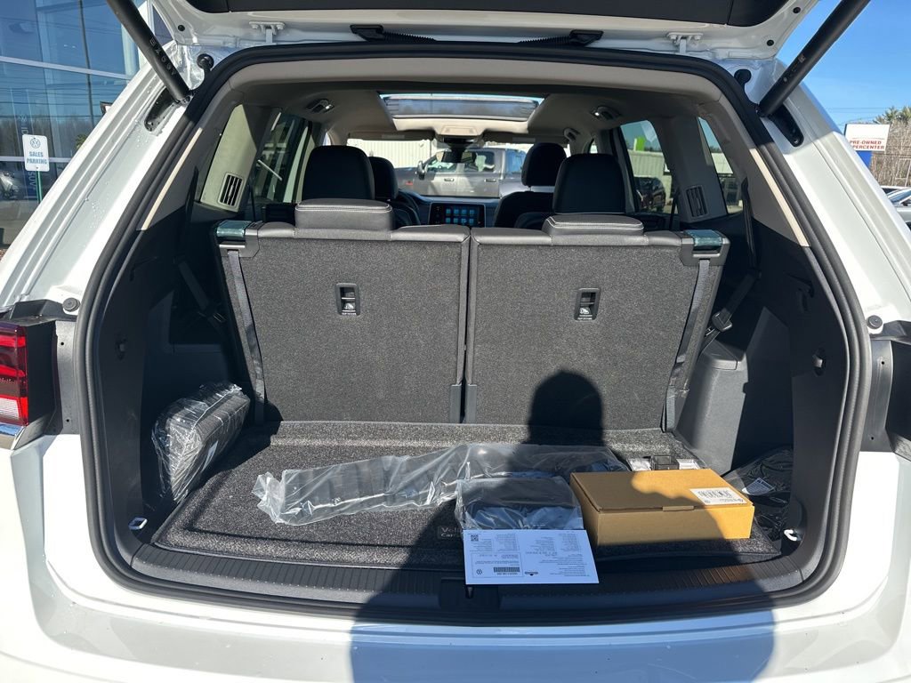 New 2026 Volkswagen Atlas SEL Premium R-Line image 24