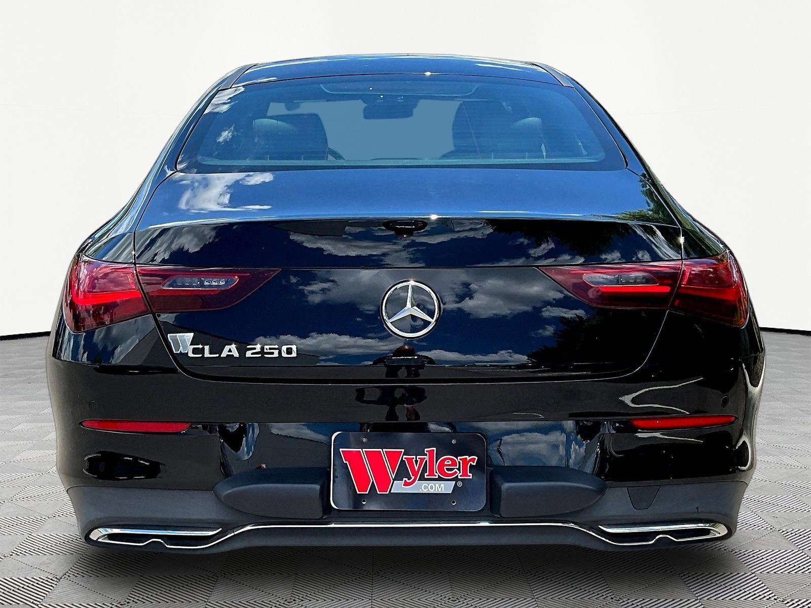 Used 2025 Mercedes-Benz CLA 250 image 5