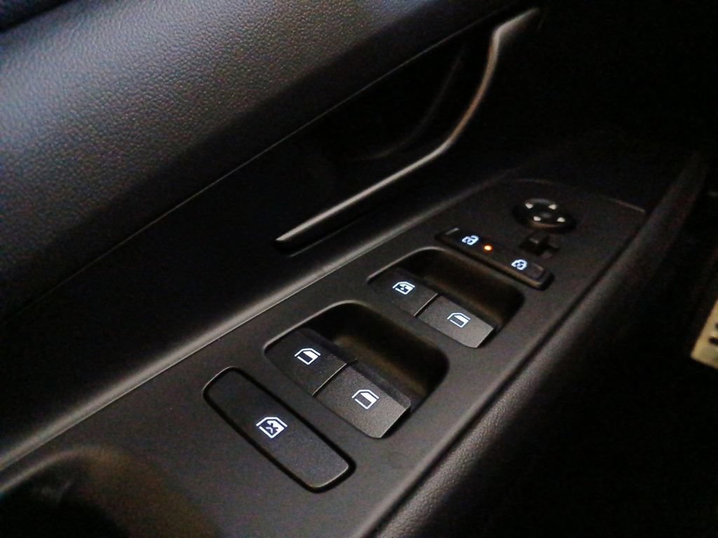 New 2026 Hyundai Elantra SEL Sport Premium FWD image 18