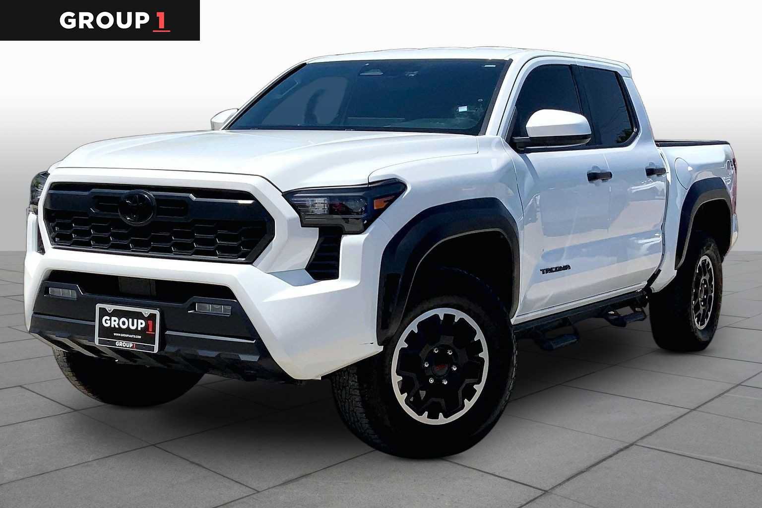 Used 2025 Toyota Tacoma TRD Off-Road AWD/4WD image 1