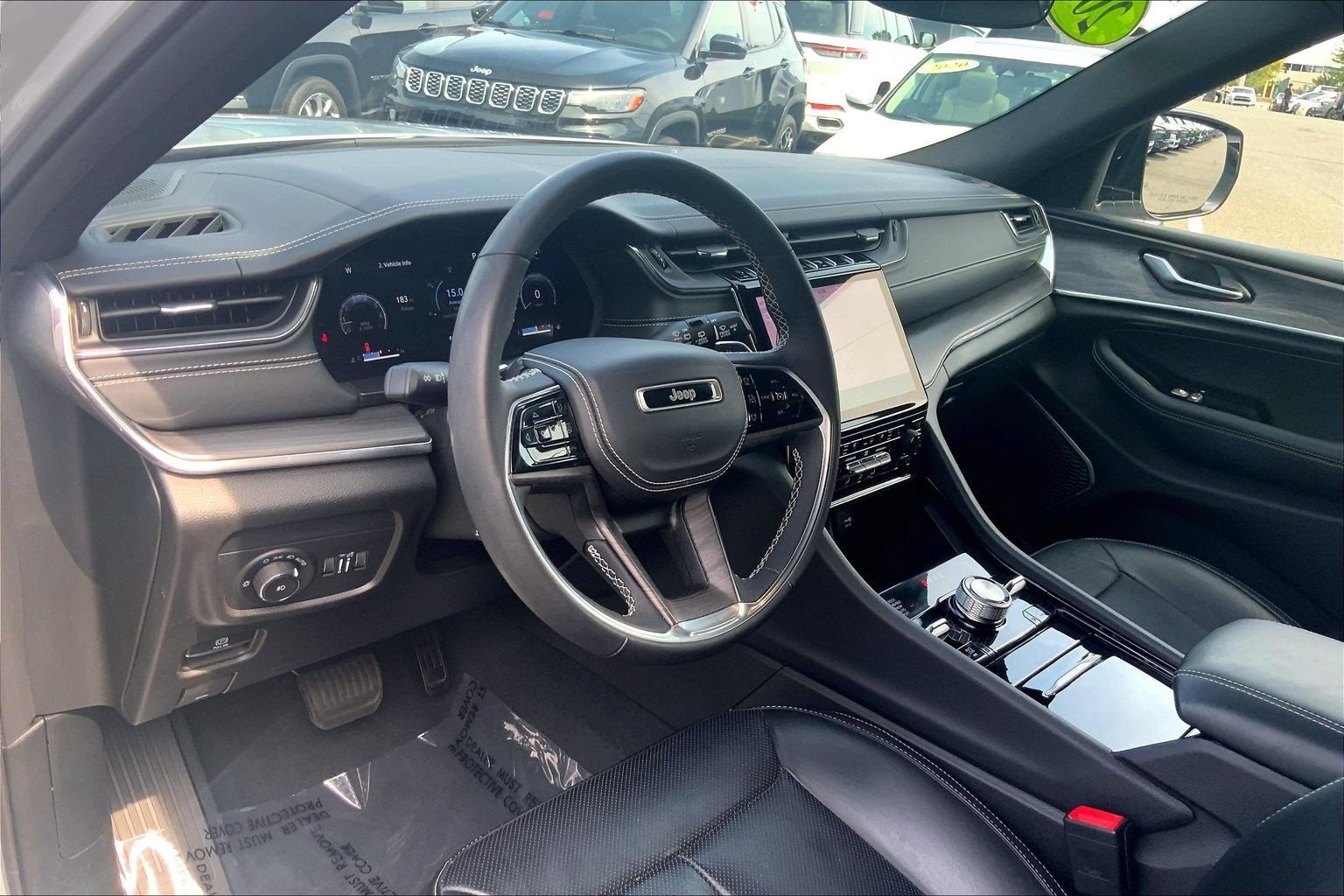 Certified 2023 Jeep Grand Cherokee L Overland AWD/4WD image 14