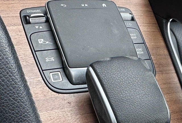 Certified 2025 Mercedes-Benz GLS 450 4MATIC image 17