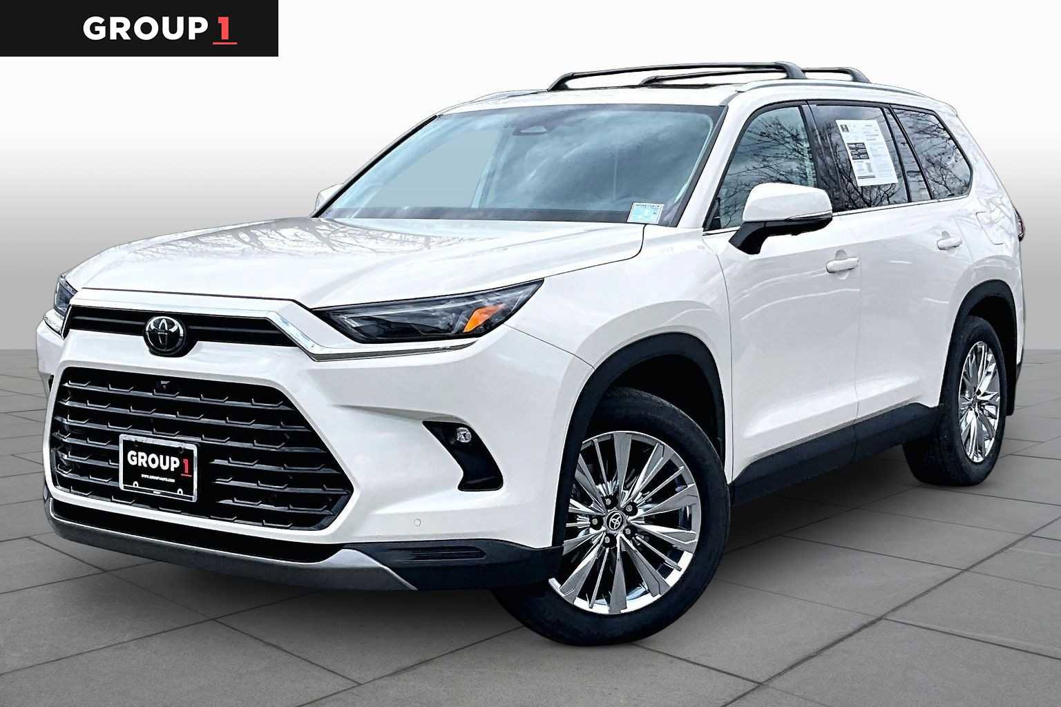 Used 2024 Toyota Grand Highlander Platinum image 1