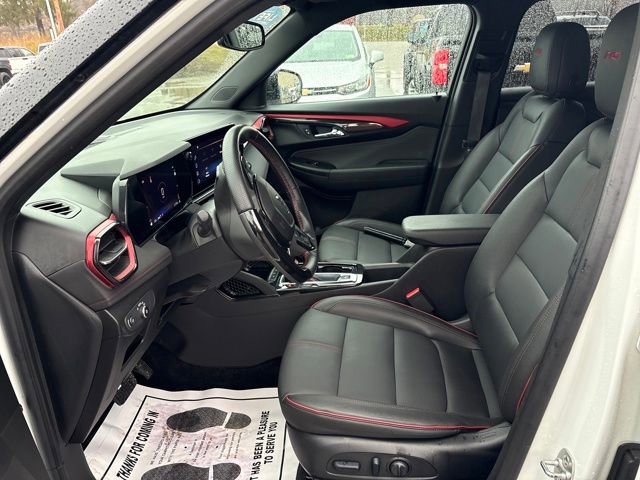 Used 2024 Chevrolet TrailBlazer RS w/ Convenience Package image 8