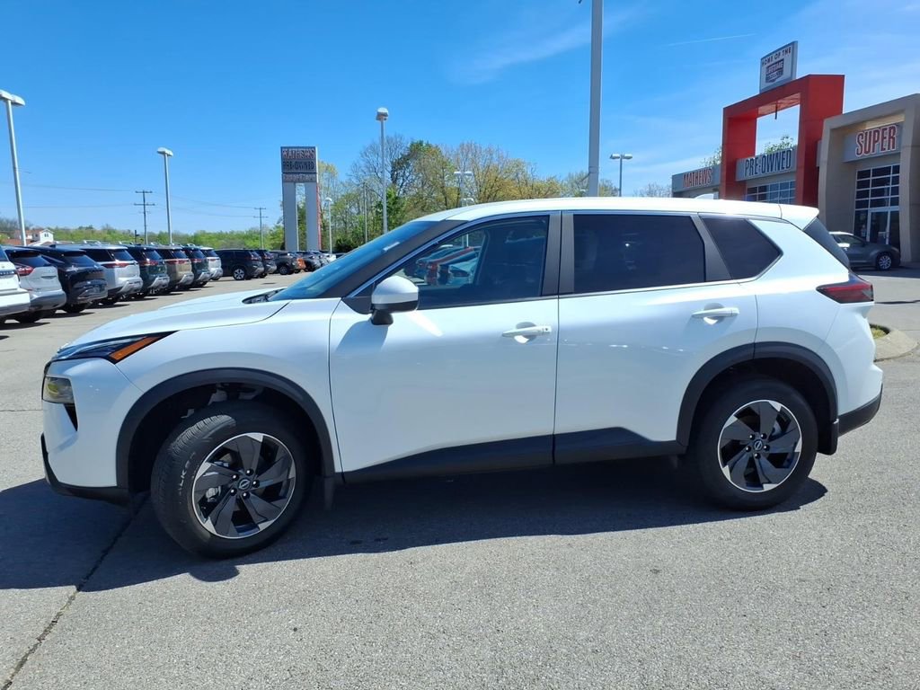 Certified 2026 Nissan Rogue SV FWD image 18