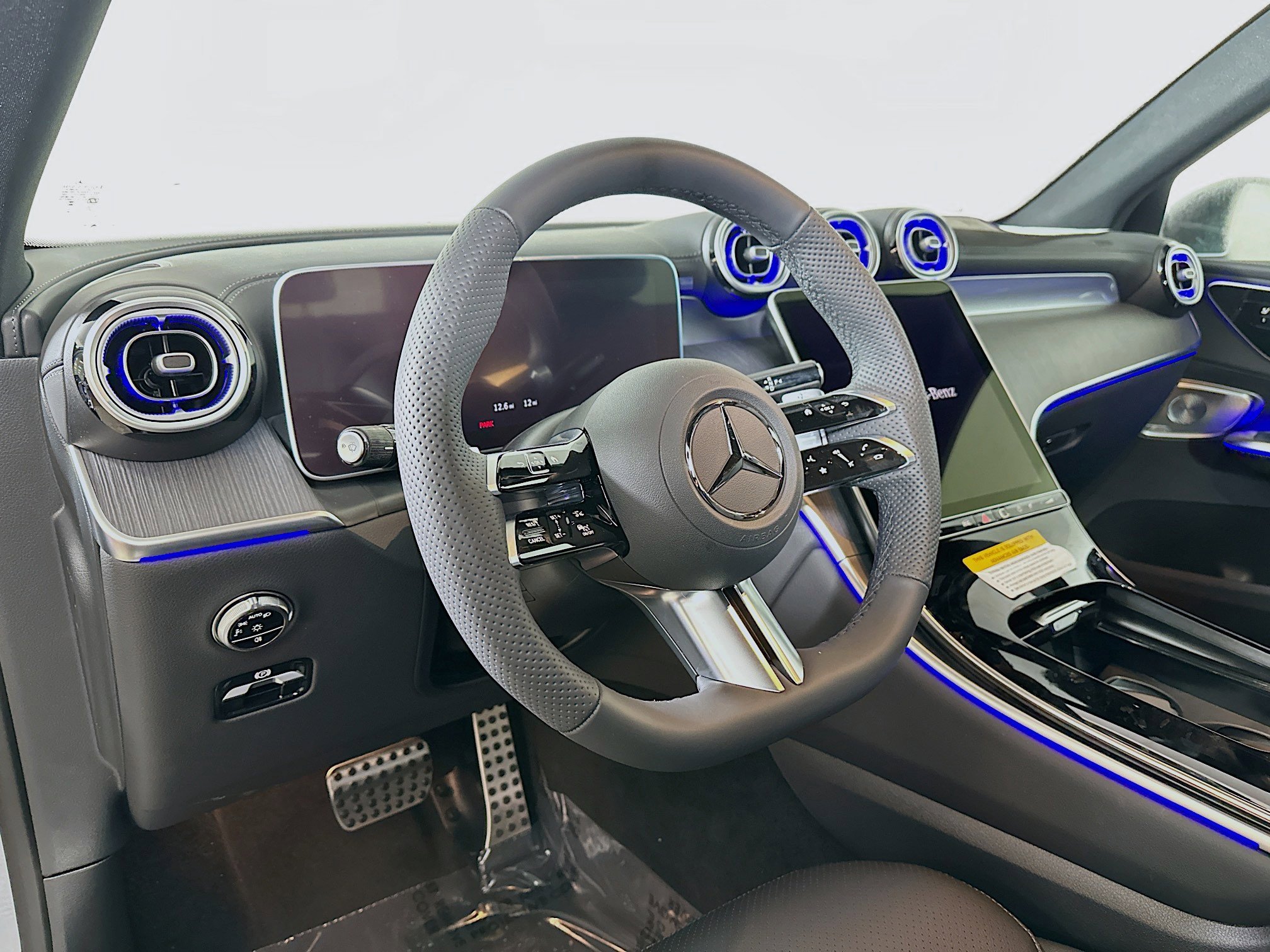 New 2026 Mercedes-Benz GLC 300 4MATIC image 9