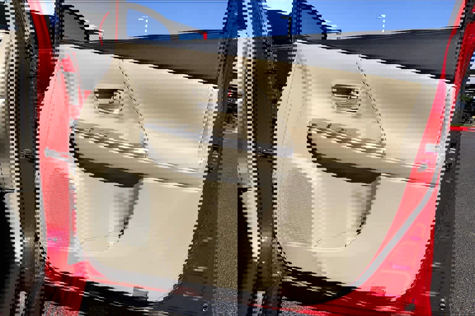 Used 2012 Toyota Prius V Three FWD image 22