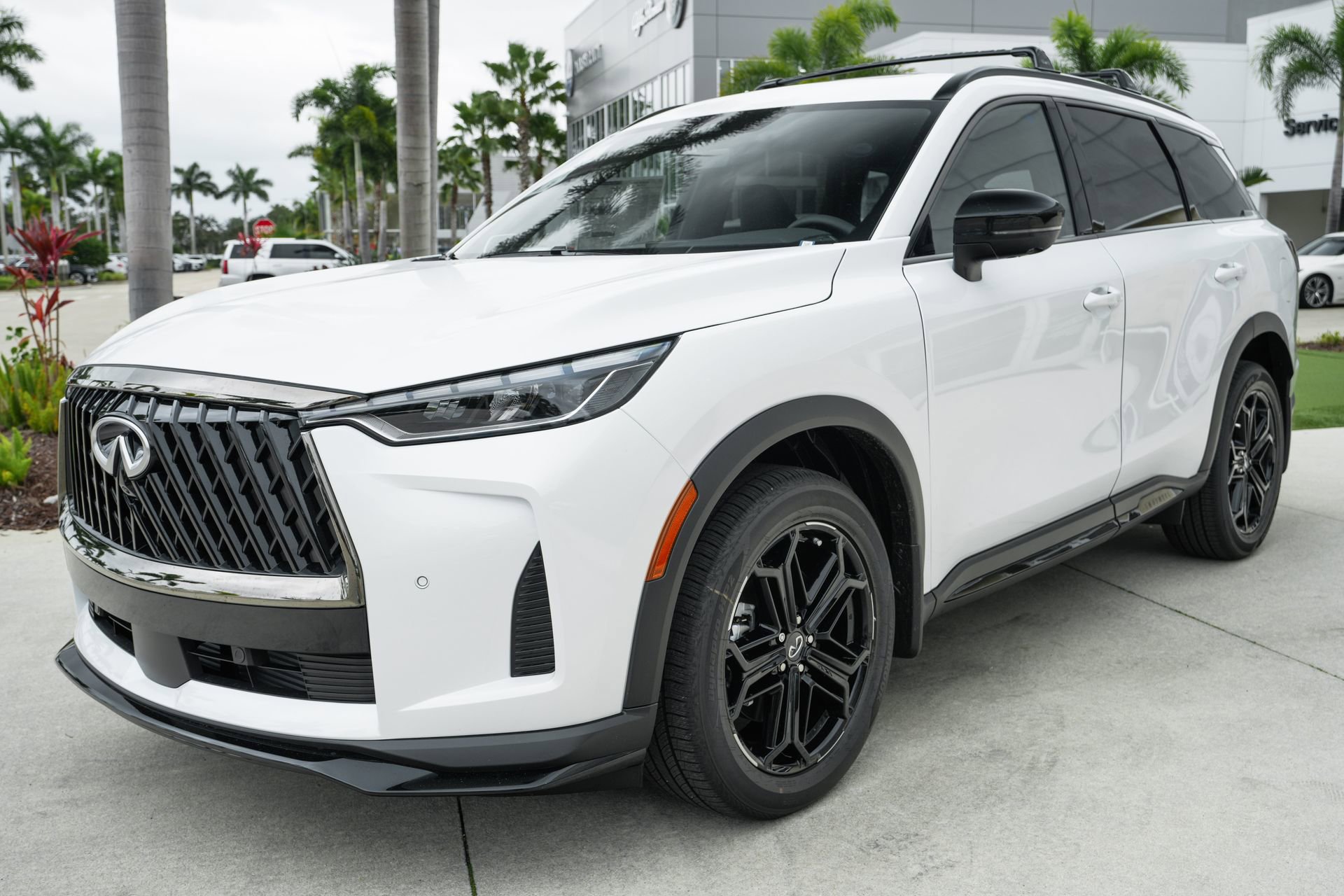 New 2026 INFINITI QX60 Sport w/ Dark Cargo Package image 4