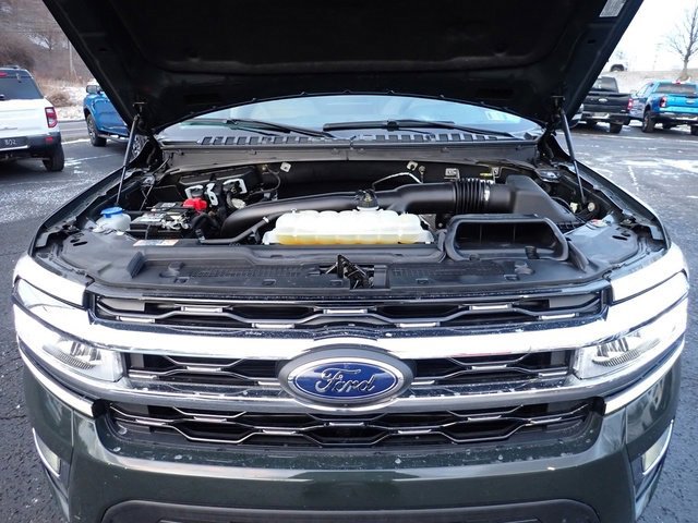 Used 2023 Ford Expedition Max Limited image 15