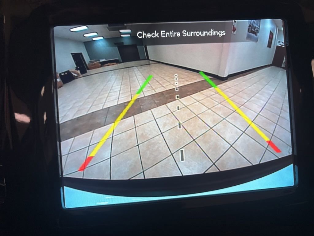 Used 2020 Jeep Cherokee Limited w/ Technology Group image 19