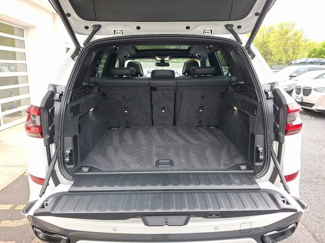 Used 2022 BMW X5 xDrive40i w/ M Sport Package AWD/4WD image 28