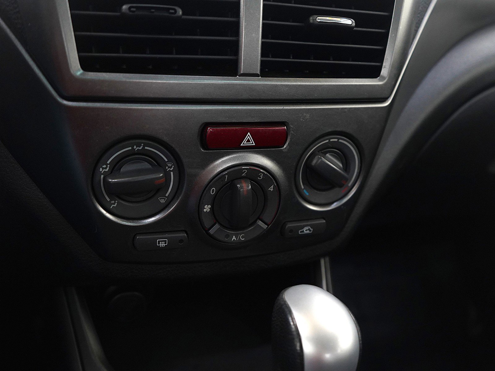 Used 2011 Subaru Impreza 2.5i Premium w/ PWR Moonroof Value Pkg image 19