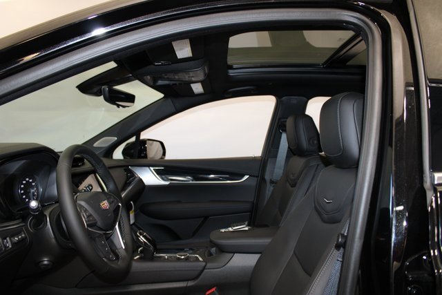 New 2025 Cadillac XT5 Premium Luxury w/ Technology Package image 6