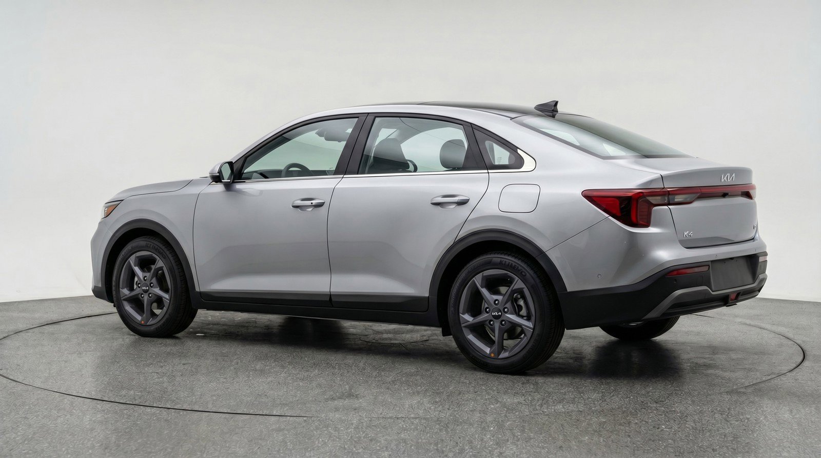 Used 2025 Kia K4 LXS image 6