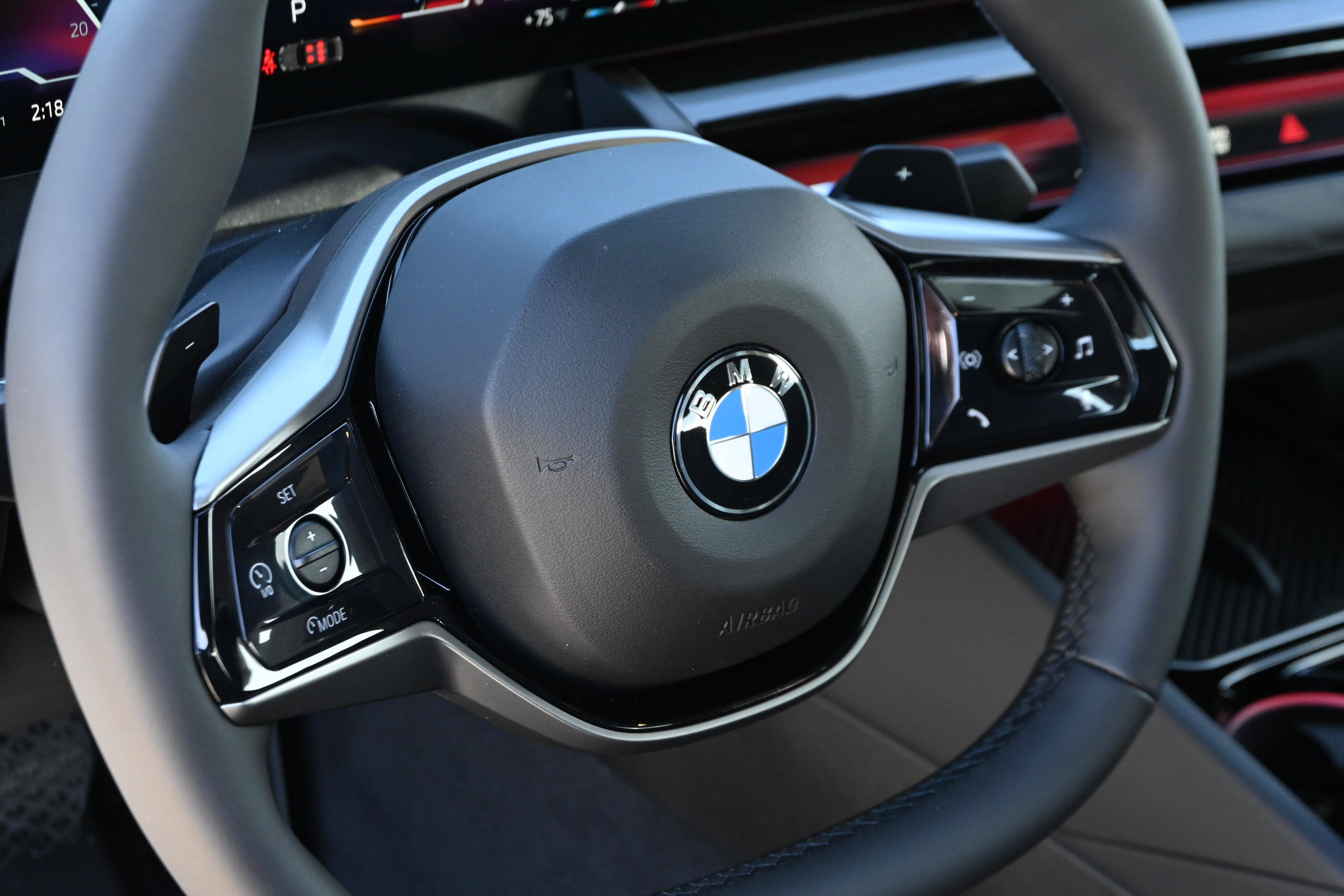 Used 2026 BMW 530i xDrive w/ Premium Package AWD/4WD image 12