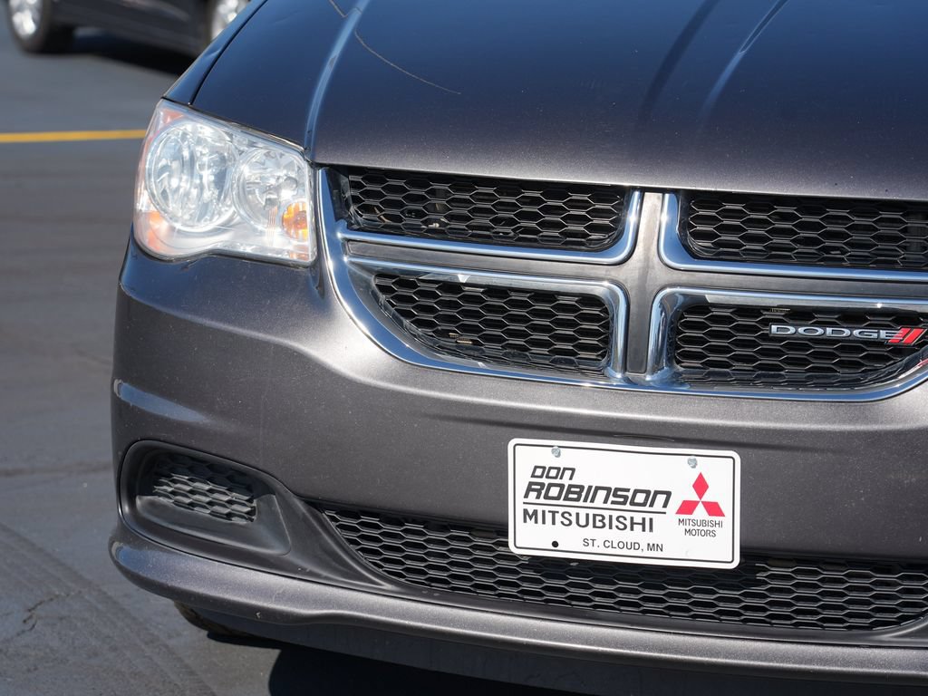 Used 2020 Dodge Grand Caravan SE w/ UConnect Hands-Free Group FWD image 9