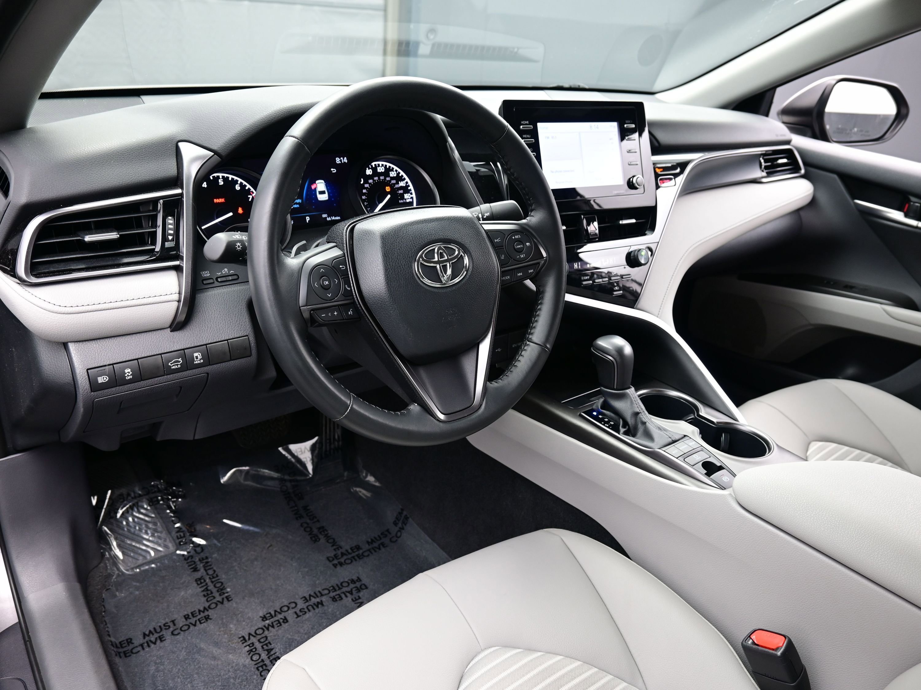 Used 2024 Toyota Camry SE image 14