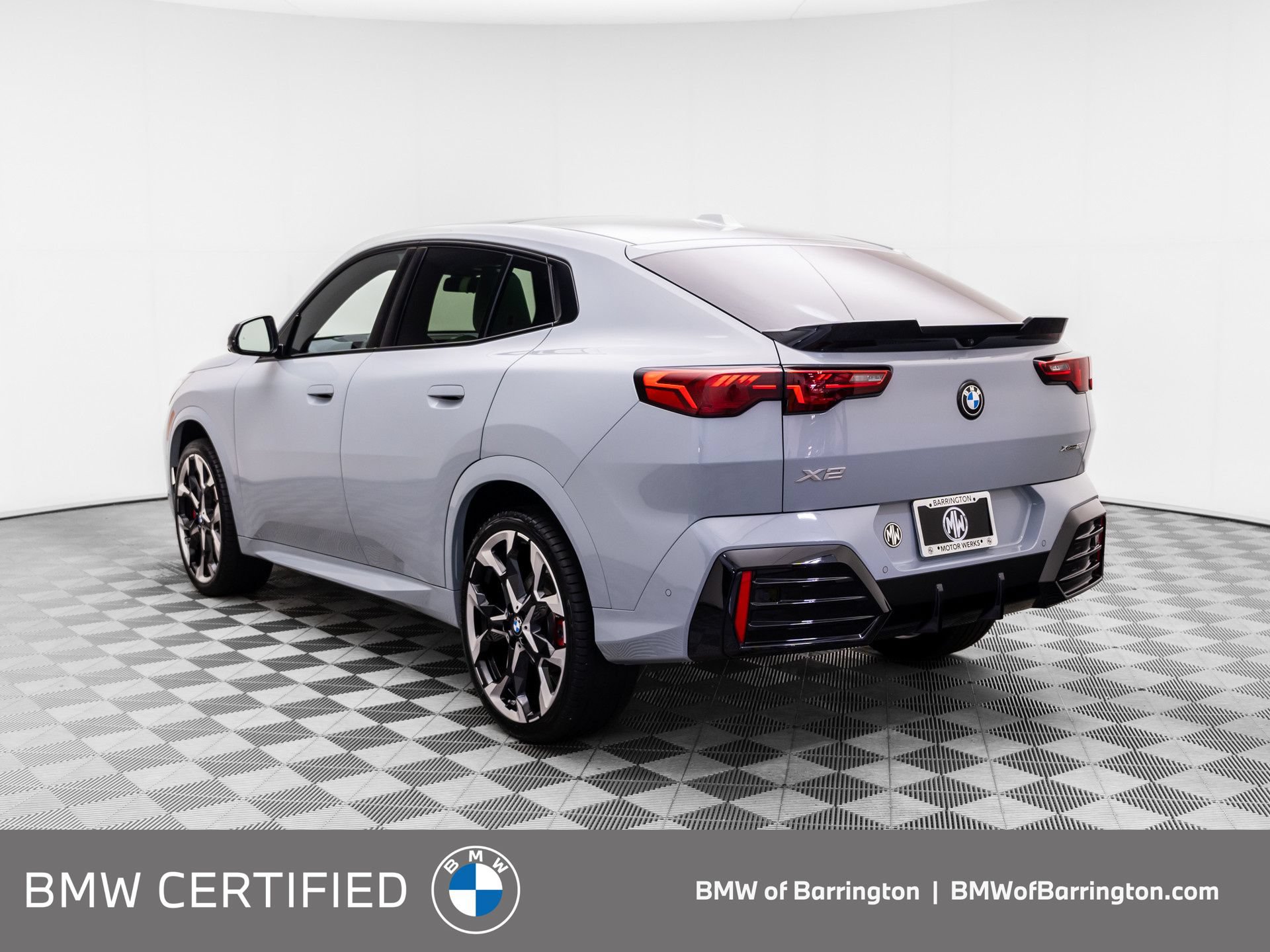 Used 2026 BMW X2 xDrive28i w/ Technology Package AWD/4WD image 3