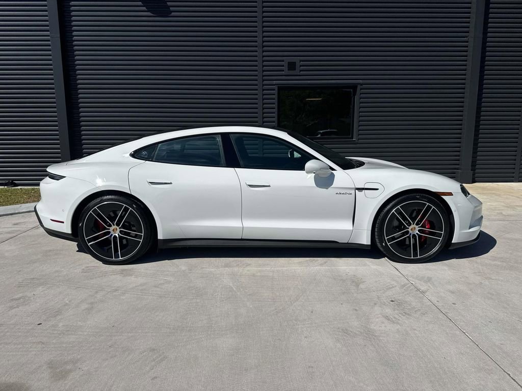 Used 2025 Porsche Taycan 4S image 10