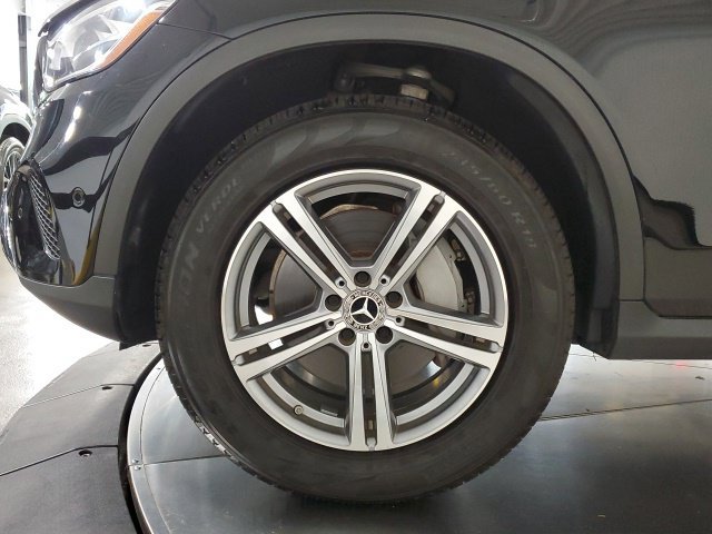 Used 2021 Mercedes-Benz GLC 300 4MATIC image 37