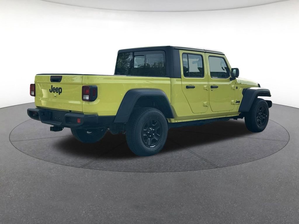 Used 2024 Jeep Gladiator Sport AWD/4WD image 6