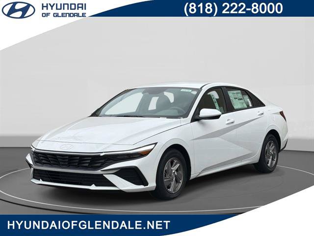 New 2026 Hyundai Elantra SE