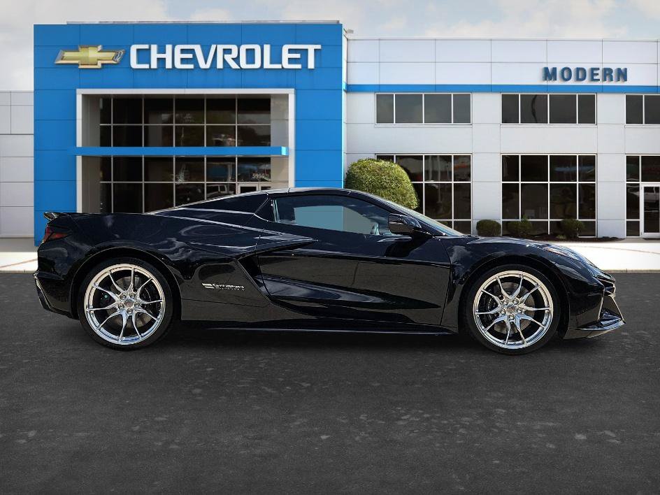 New 2027 Chevrolet Corvette Grand Sport w/ Z52 Sport Performance Package RWD image 6