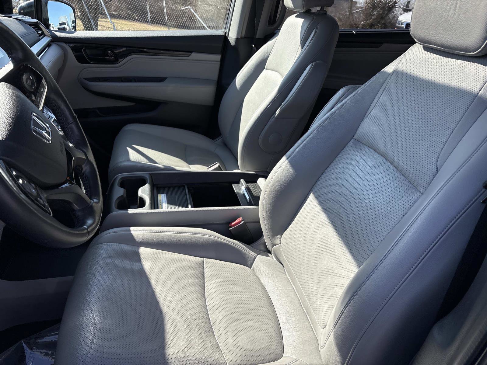 Used 2018 Honda Odyssey Elite image 15