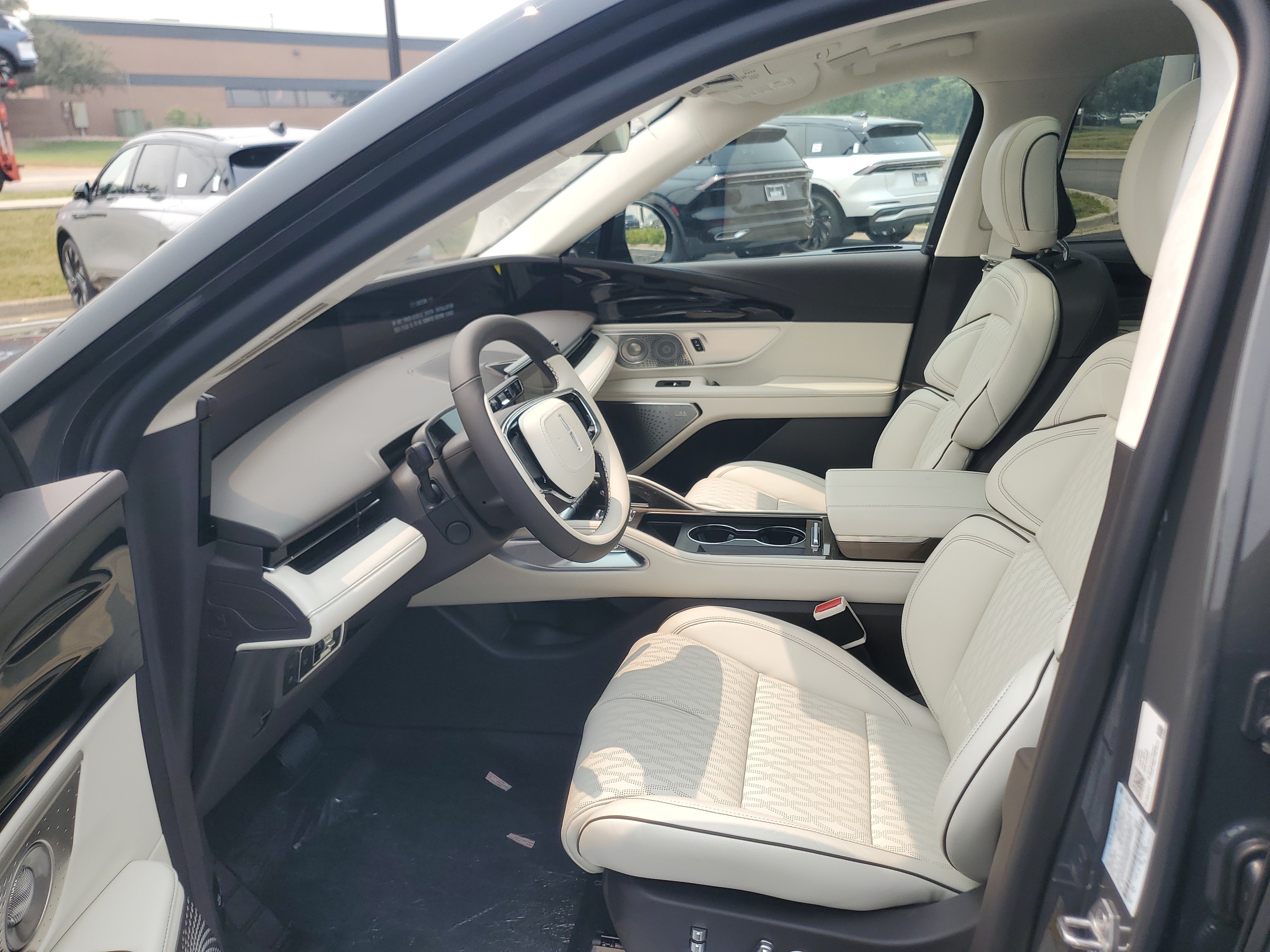 New 2026 Lincoln Nautilus Black Label AWD/4WD image 11
