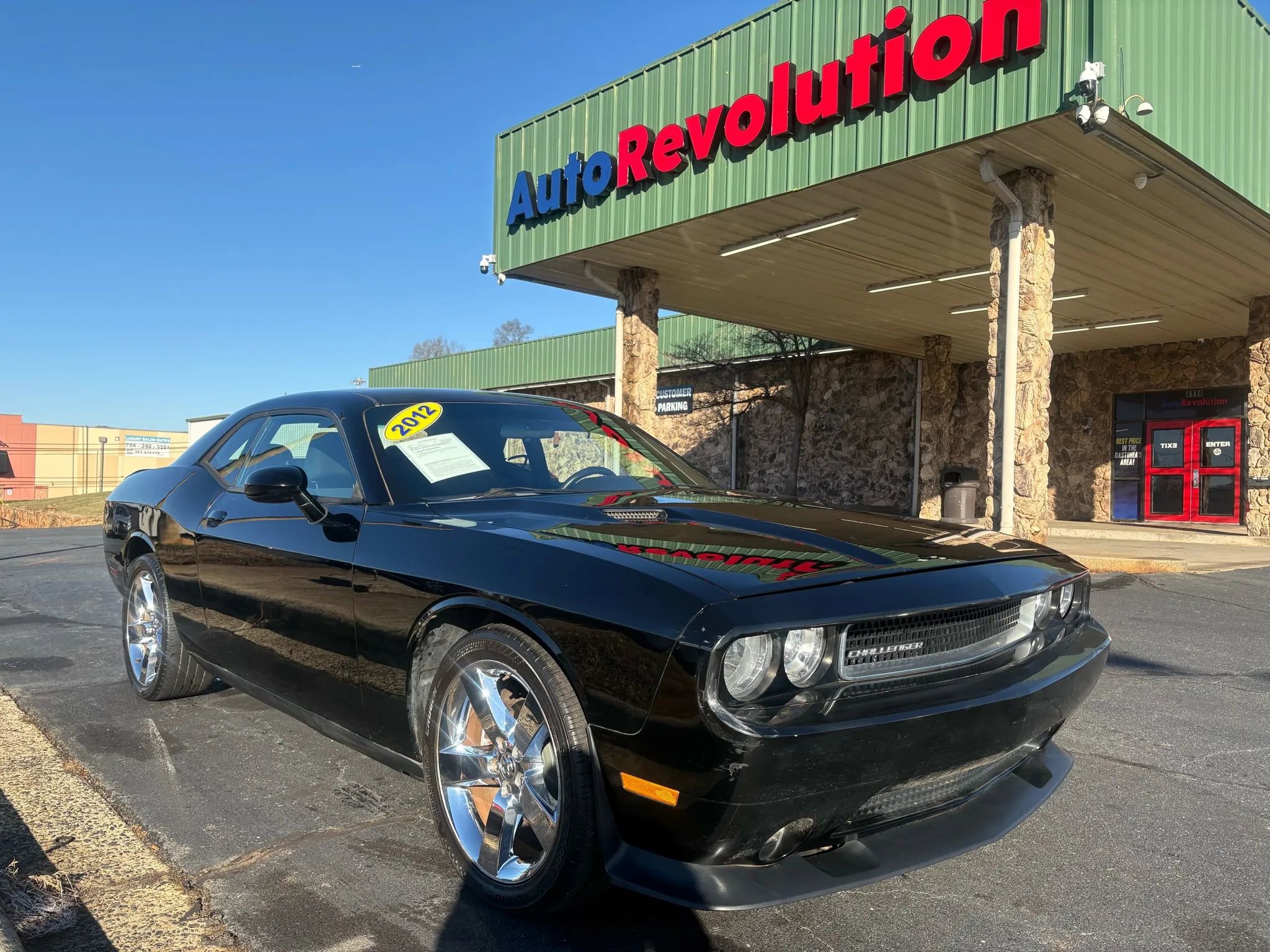 Used 2012 Dodge Challenger SXT