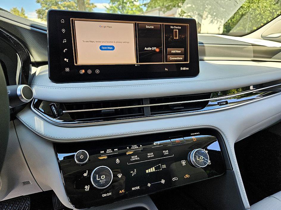 New 2026 INFINITI QX60 Luxe image 19