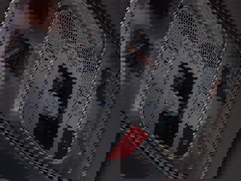 Used 2025 Genesis GV60 RWD image 33