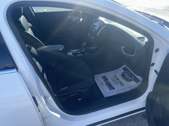 Used 2024 Chevrolet Malibu LT image 27