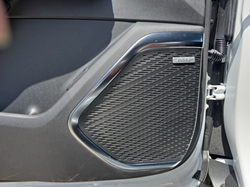 New 2026 GMC Acadia Elevation FWD image 32