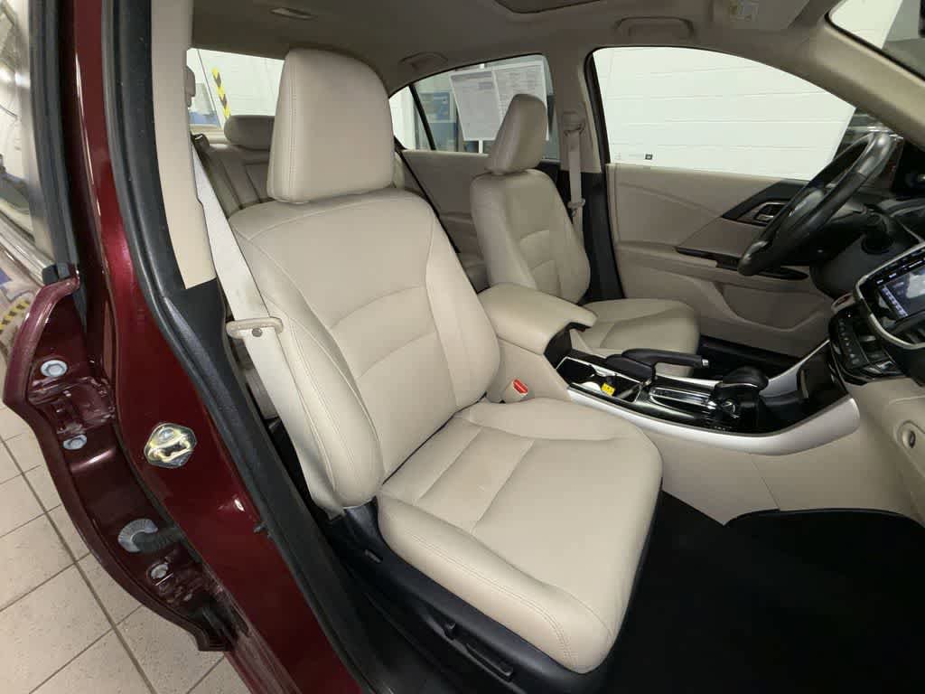 Used 2017 Honda Accord EX-L image 16