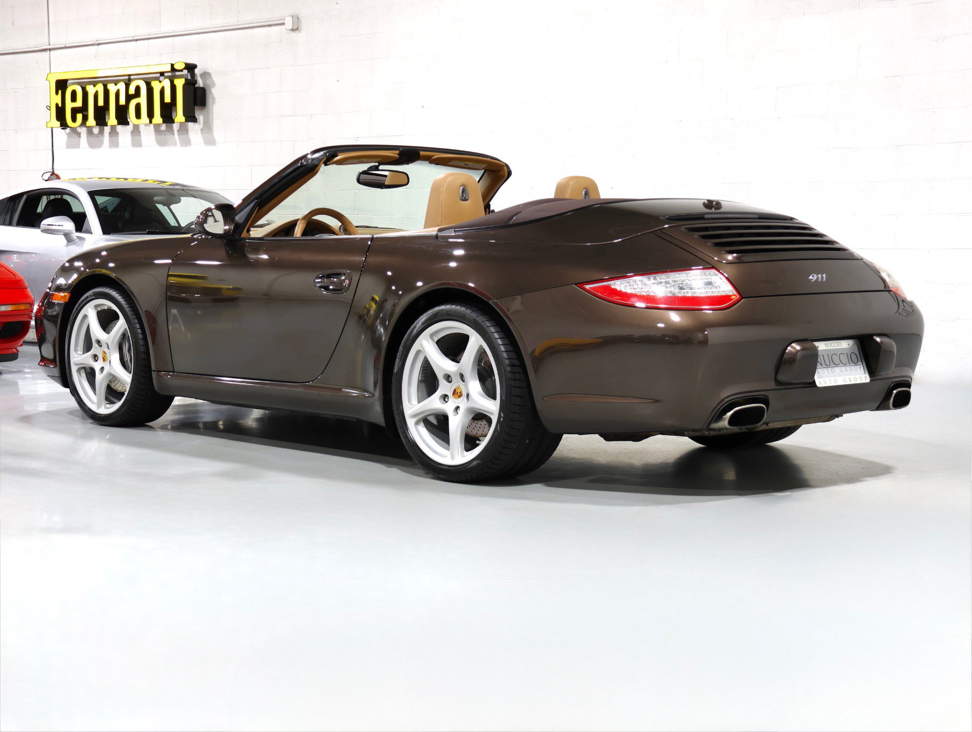 Used 2011 Porsche 911 Cabriolet image 10