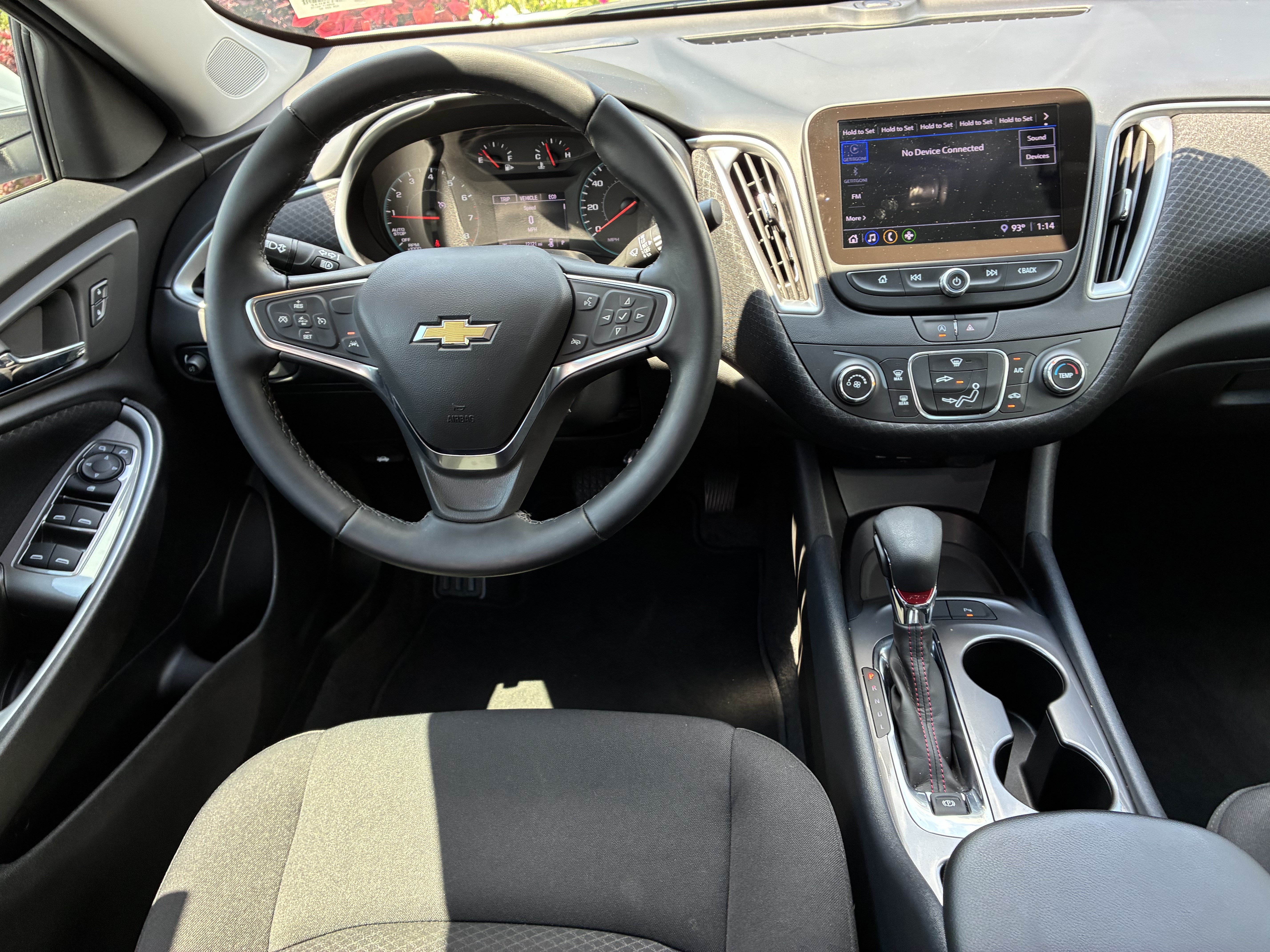 Used 2025 Chevrolet Malibu RS FWD image 19