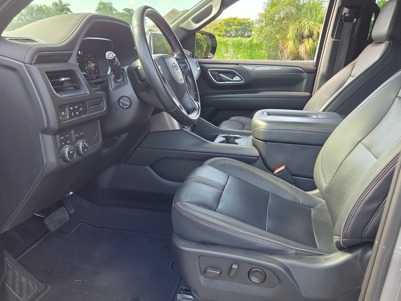 Certified 2023 Chevrolet Tahoe RST w/ Luxury Package AWD/4WD image 9